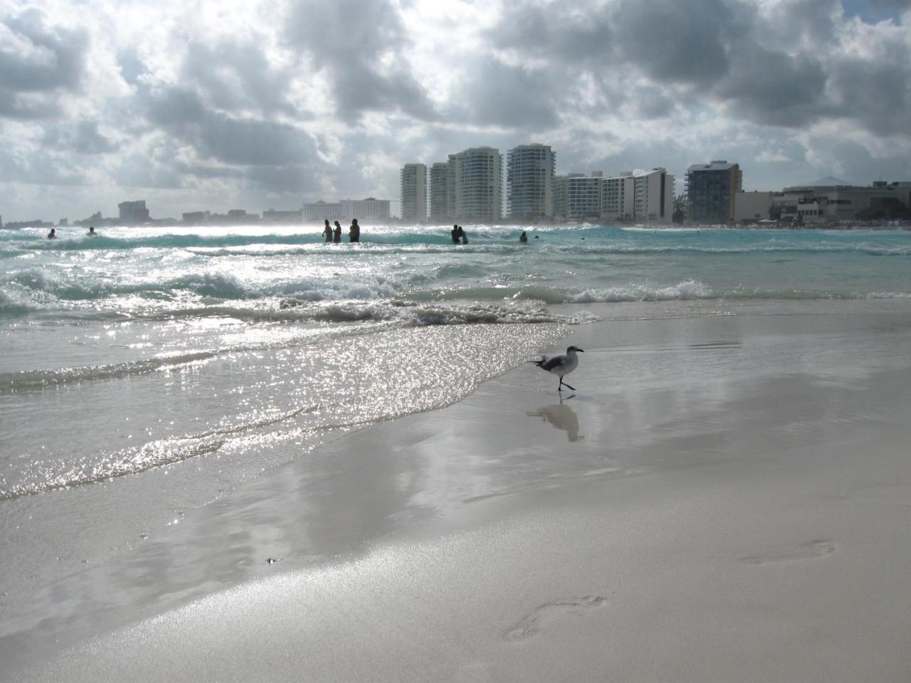 1 Bedroom Seaview Condo In Ocean Dream Resort Cancun Bagian luar foto